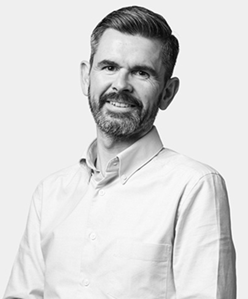 Leon Breakey Director